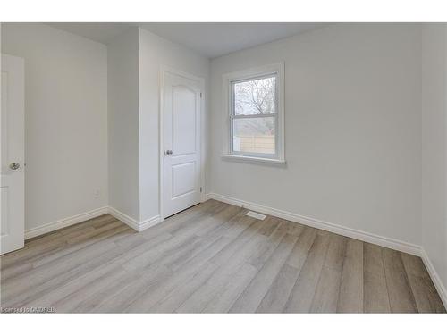 196 Queensdale Avenue E, Hamilton, ON - Indoor Photo Showing Other Room