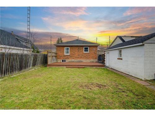 196 Queensdale Avenue E, Hamilton, ON - Outdoor