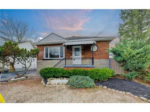 196 Queensdale Avenue E, Hamilton, ON - Outdoor With Deck Patio Veranda