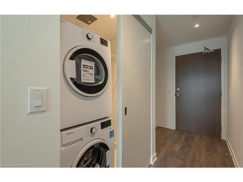 3-15 Lower Jarvis Street Street, Toronto, ON - Indoor Photo Showing Laundry Room