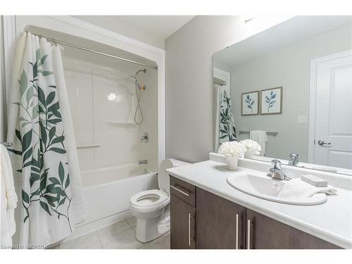 84 Haney Drive, Thorold, ON - Indoor Photo Showing Bathroom