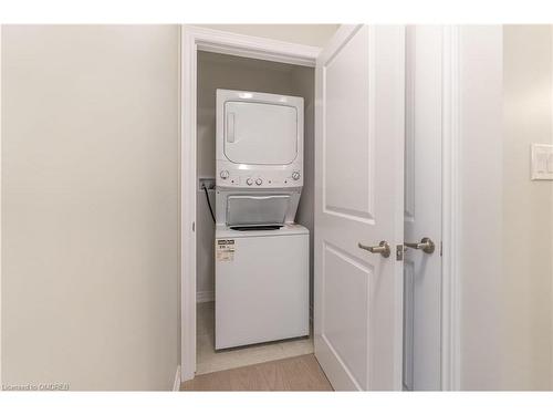 84 Haney Drive, Thorold, ON - Indoor Photo Showing Laundry Room