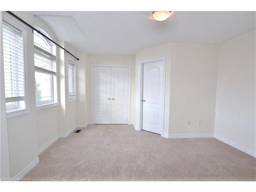 220 Mclaughlin Avenue, Milton, ON - Indoor Photo Showing Other Room