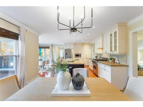 1275 Montrose Abbey Drive, Oakville, ON - Indoor Photo Showing Dining Room