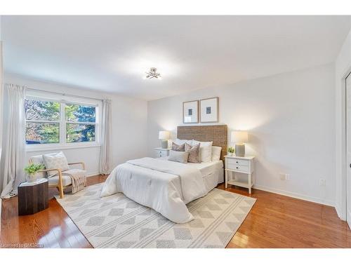 1275 Montrose Abbey Drive, Oakville, ON - Indoor Photo Showing Bedroom