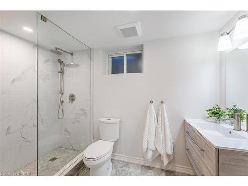 1275 Montrose Abbey Drive, Oakville, ON - Indoor Photo Showing Bathroom