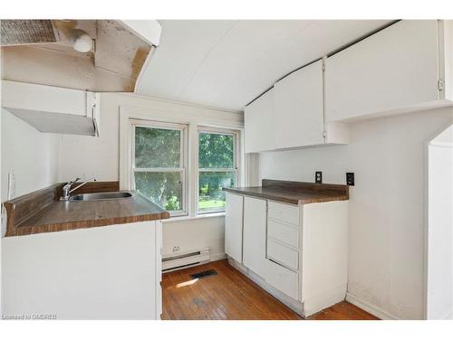 309 Manly Street, Midland, ON - Indoor Photo Showing Kitchen With Double Sink