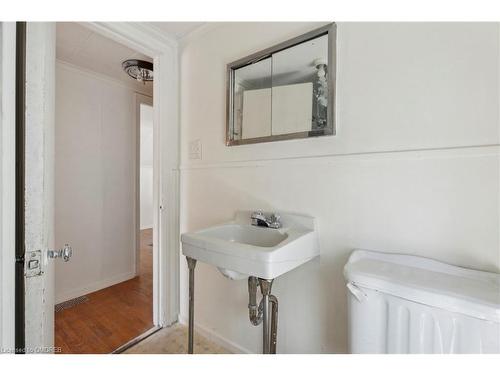 309 Manly Street, Midland, ON - Indoor Photo Showing Bathroom