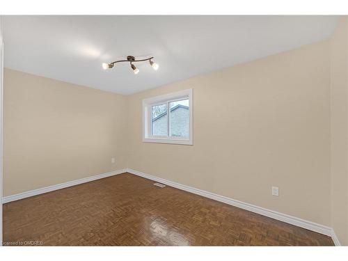 42-608 Pinedale Avenue, Burlington, ON - Indoor Photo Showing Other Room