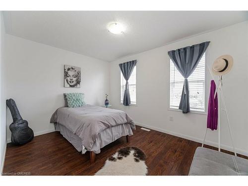 832 Shephard Place, Milton, ON - Indoor Photo Showing Bedroom