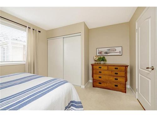 1326 Marshall Crescent, Milton, ON - Indoor Photo Showing Bedroom