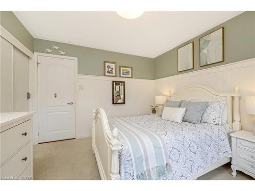 1326 Marshall Crescent, Milton, ON - Indoor Photo Showing Bedroom