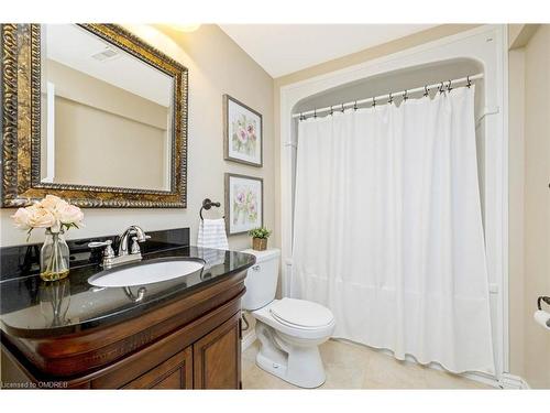 1326 Marshall Crescent, Milton, ON - Indoor Photo Showing Bathroom