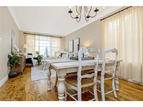 1326 Marshall Crescent, Milton, ON - Indoor Photo Showing Dining Room