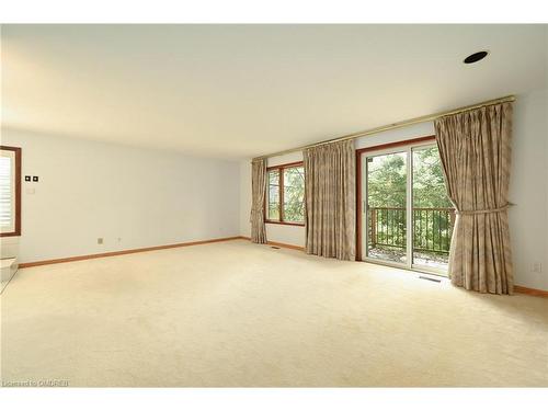 68 Barringham Drive, Oakville, ON - Indoor Photo Showing Other Room