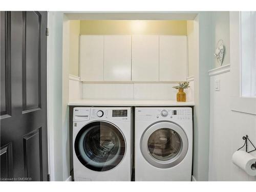 8181 Indian Trail, Eramosa, ON - Indoor Photo Showing Laundry Room