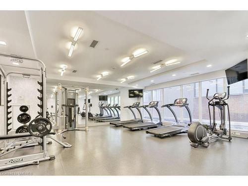 908-58 Orchard View Boulevard, Toronto, ON - Indoor Photo Showing Gym Room