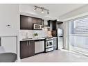 908-58 Orchard View Boulevard, Toronto, ON  - Indoor Photo Showing Kitchen With Upgraded Kitchen 