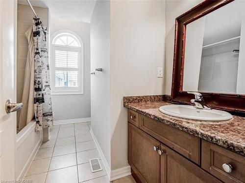 367 Emmett Landing, Milton, ON - Indoor Photo Showing Bathroom