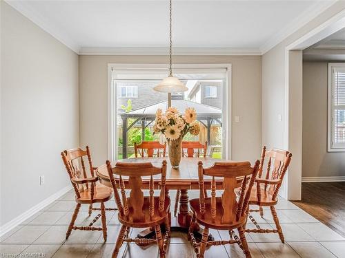 367 Emmett Landing, Milton, ON - Indoor Photo Showing Dining Room