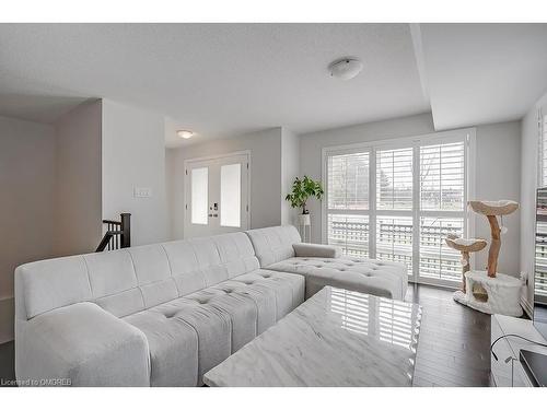 2509 Littlefield Crescent, Oakville, ON - Indoor Photo Showing Living Room