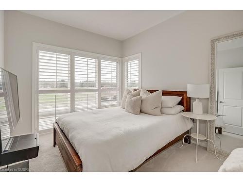 2509 Littlefield Crescent, Oakville, ON - Indoor Photo Showing Bedroom