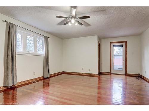 8 Bristol Sands Crescent, Uxbridge, ON - Indoor Photo Showing Other Room