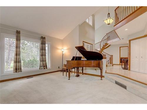 8 Bristol Sands Crescent, Uxbridge, ON - Indoor Photo Showing Other Room