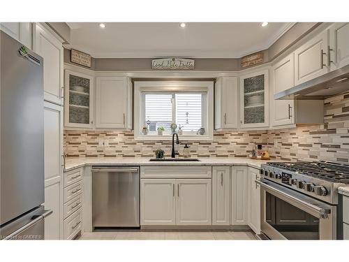 3480 Hannibal Road, Burlington, ON - Indoor Photo Showing Kitchen With Stainless Steel Kitchen With Upgraded Kitchen