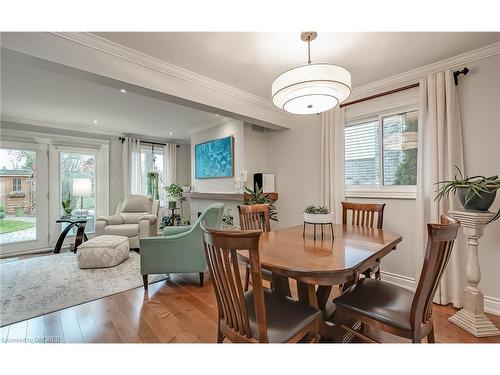 3480 Hannibal Road, Burlington, ON - Indoor Photo Showing Dining Room