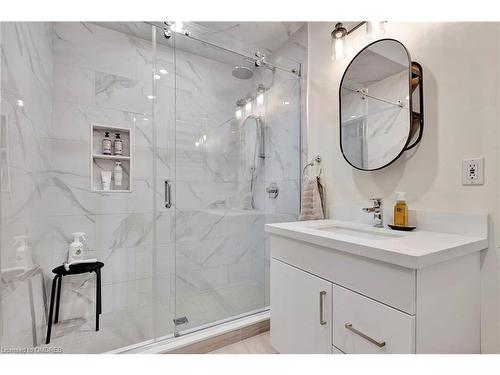 17-3480 Upper Middle Road, Burlington, ON - Indoor Photo Showing Bathroom