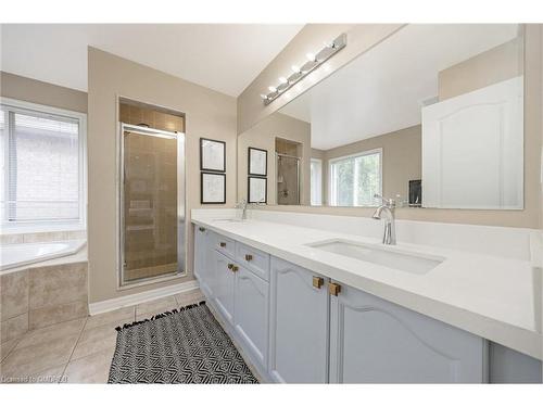 1260 Pepperbush Place, Oakville, ON - Indoor Photo Showing Bathroom