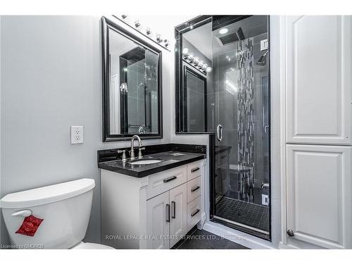 4 Mallard Crescent, Brampton, ON - Indoor Photo Showing Bathroom