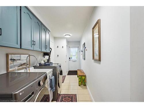 434 Golf Links Road, Ancaster, ON - Indoor Photo Showing Laundry Room