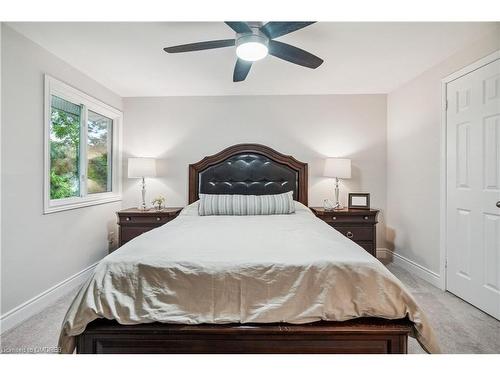 3-1513 Upper Middle Road, Burlington, ON - Indoor Photo Showing Bedroom