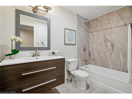 3-1513 Upper Middle Road, Burlington, ON - Indoor Photo Showing Bathroom