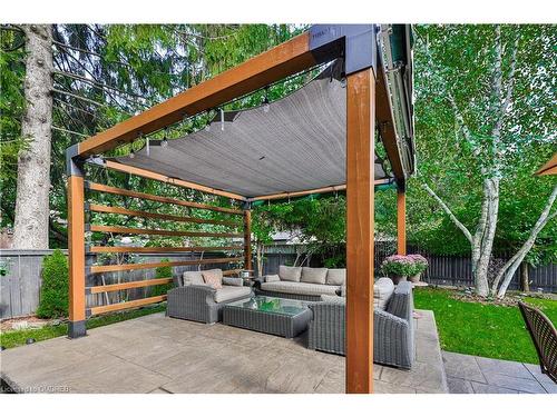 3168 Lakeshore Road W, Oakville, ON - Outdoor With Exterior