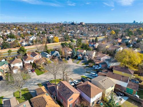 6313 Martel Court, Mississauga, ON - Outdoor With View