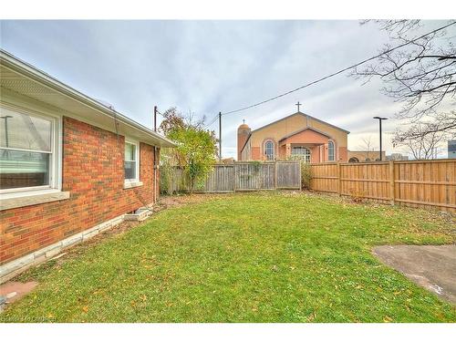 2 Woodgate Avenue, St. Catharines, ON - Outdoor