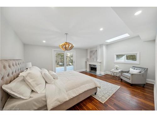 1569 Glenburnie Road, Mississauga, ON - Indoor Photo Showing Bedroom With Fireplace