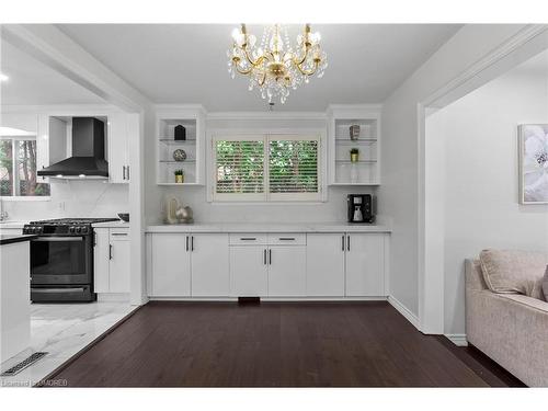 440 Sunset Drive, Oakville, ON - Indoor Photo Showing Kitchen