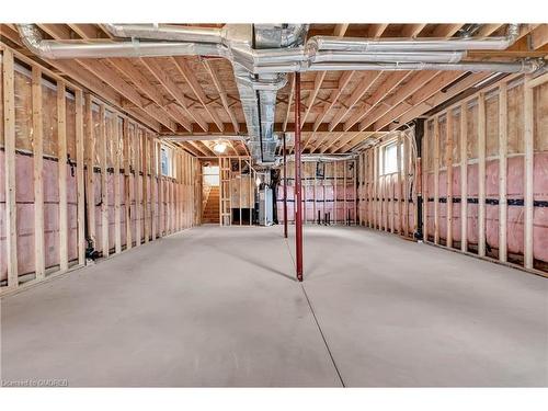 182 Commercial Street, Welland, ON - Indoor Photo Showing Basement