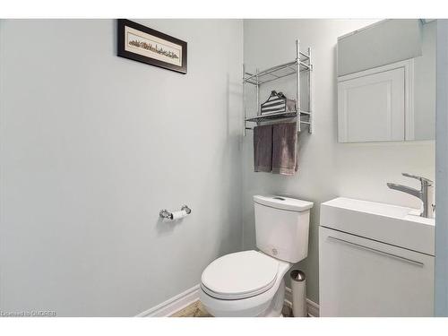 35-515 Winston Road, Grimsby, ON - Indoor Photo Showing Bathroom