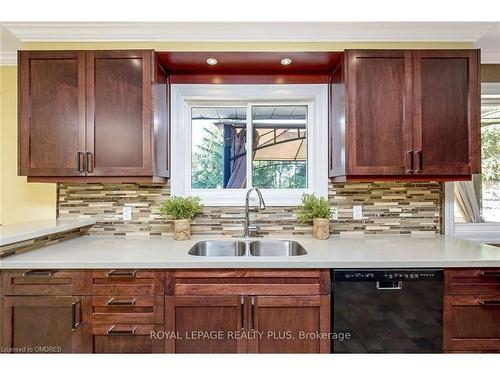 14360 Sixth Line, Halton Hills, ON - Indoor Photo Showing Kitchen With Double Sink