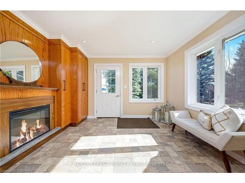 14360 Sixth Line, Halton Hills, ON - Indoor Photo Showing Living Room With Fireplace