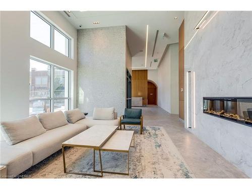 812-509 Dundas Street W, Oakville, ON - Indoor Photo Showing Living Room With Fireplace