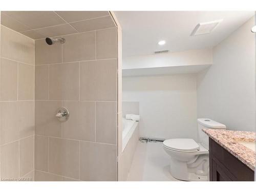 72 Leeming Street, Hamilton, ON - Indoor Photo Showing Bathroom