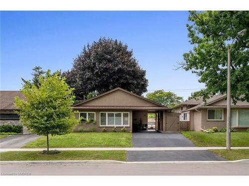 596 Thornwood Avenue, Burlington, ON - Outdoor With Facade