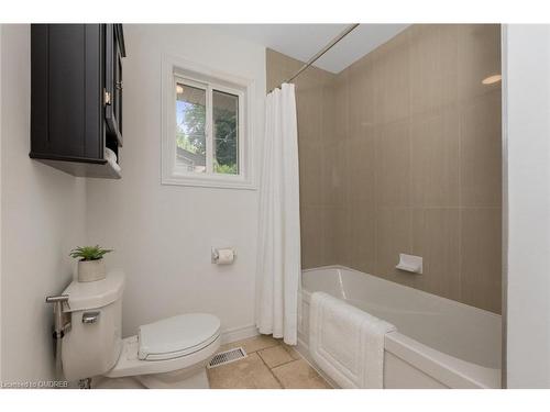 596 Thornwood Avenue, Burlington, ON - Indoor Photo Showing Bathroom