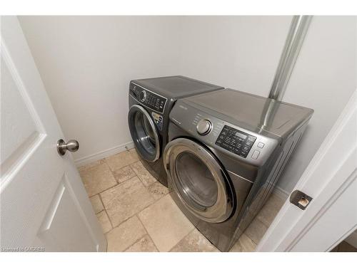 596 Thornwood Avenue, Burlington, ON - Indoor Photo Showing Laundry Room